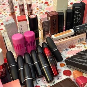 Good brands cosmetics , some new and some GUC